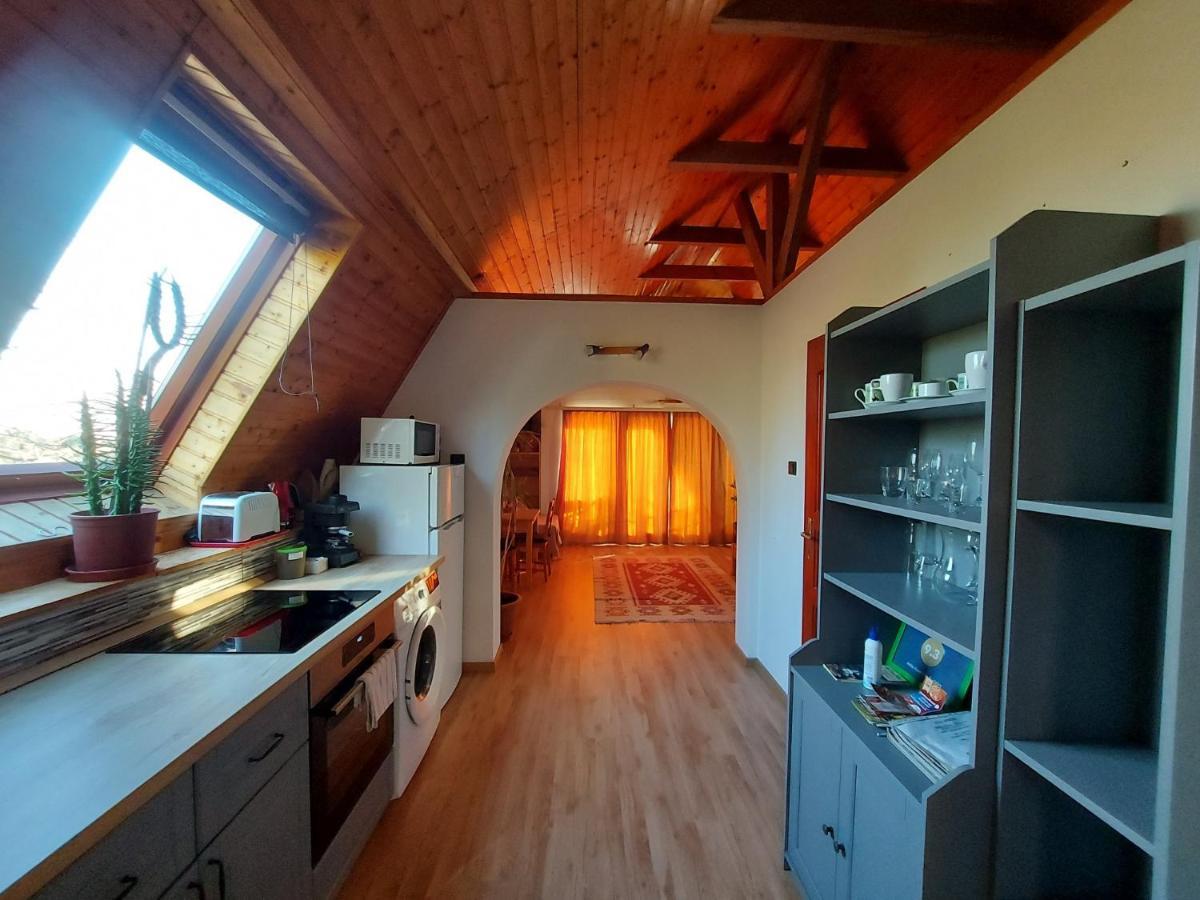 Attila-Apartman Budaoers Eksteriør bilde