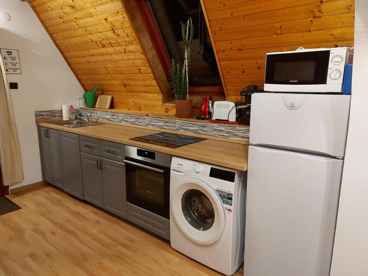 Attila-Apartman Budaoers Eksteriør bilde
