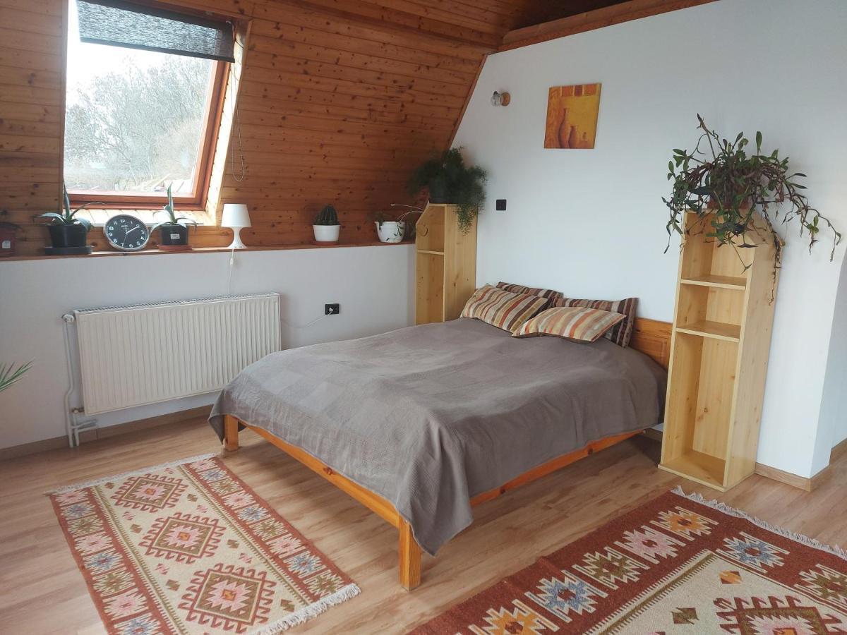 Attila-Apartman Budaoers Eksteriør bilde