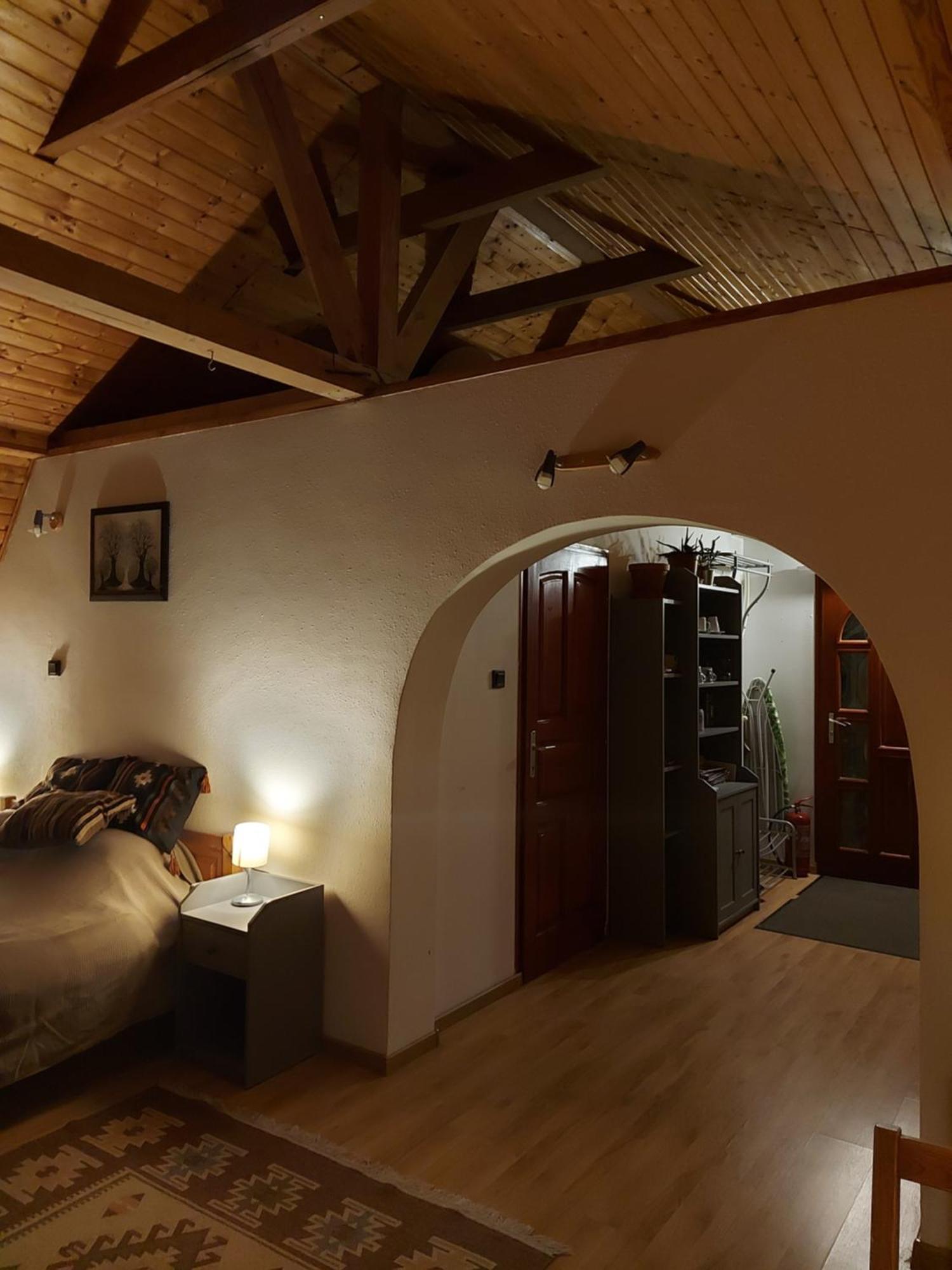 Attila-Apartman Budaoers Eksteriør bilde