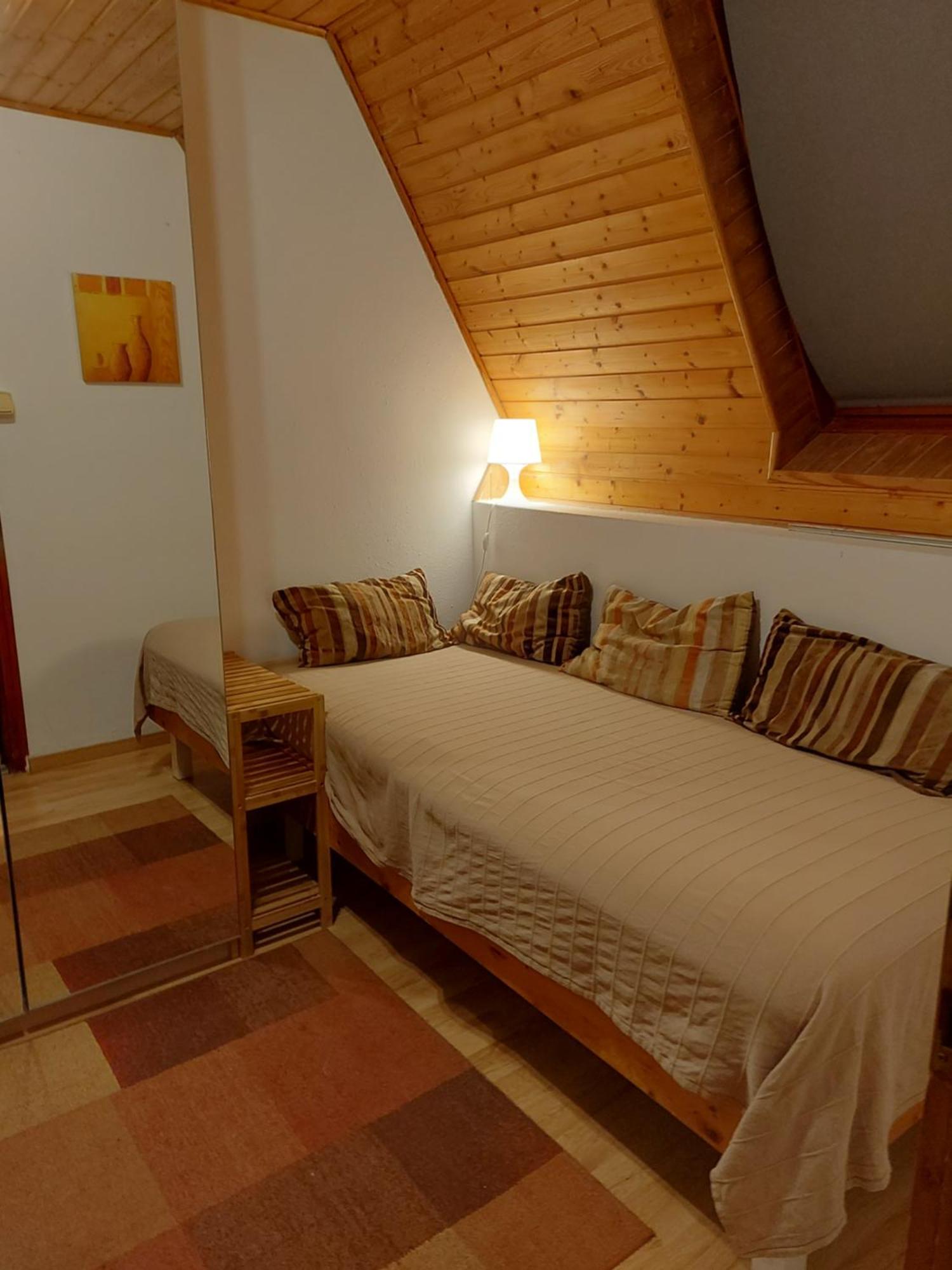 Attila-Apartman Budaoers Eksteriør bilde